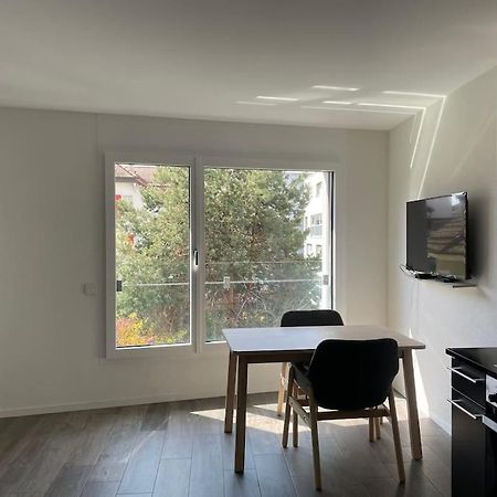 Proche Lausanne: Studio Bien Equipe Apartment Prilly Exterior photo
