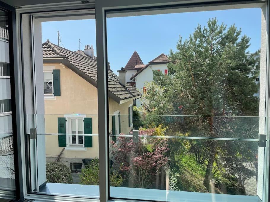 Proche Lausanne: Studio Bien Equipe Apartment Prilly Exterior photo